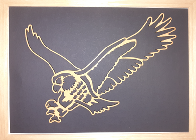 Aigle ailes déployées